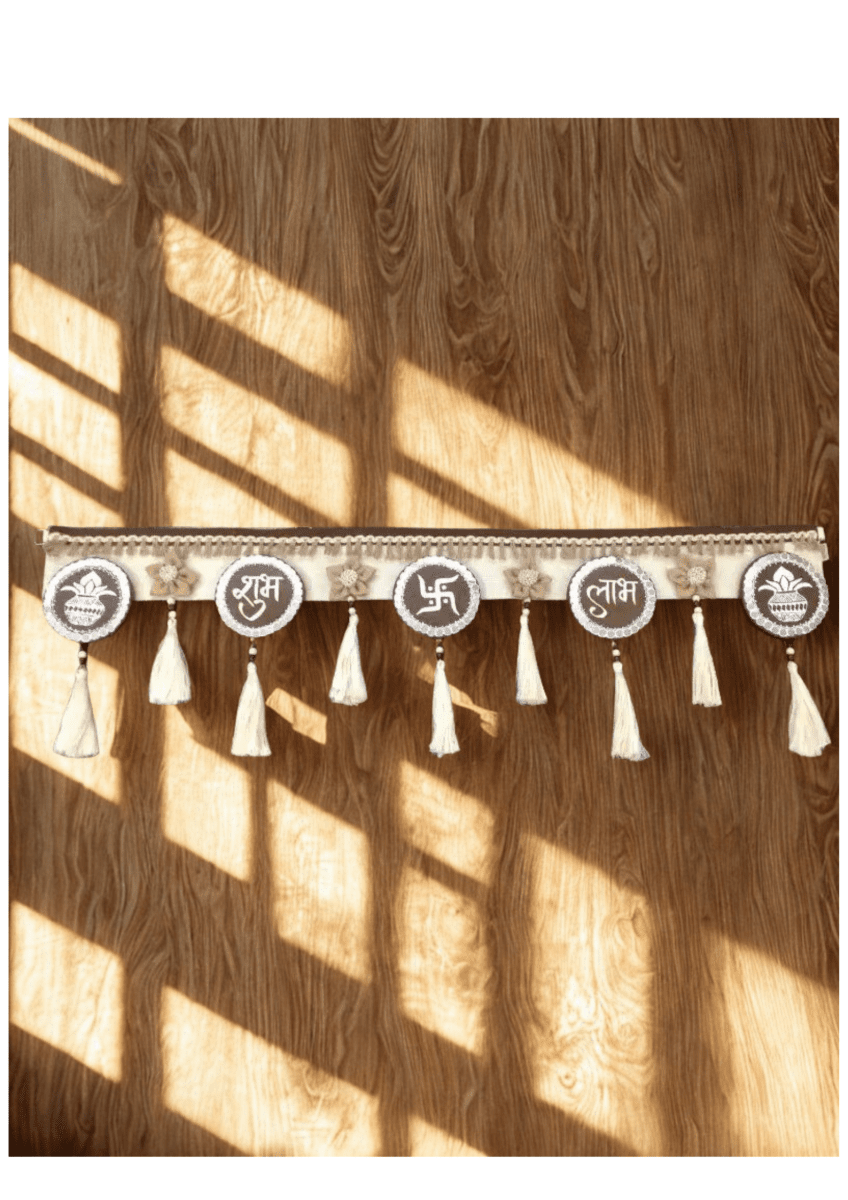 Gobar (Cow Dung) Bandhanvaar – Traditional Entrance Decor for Vastu Balance, Prosperity & Spiritual Protection - Babyluck World LLP