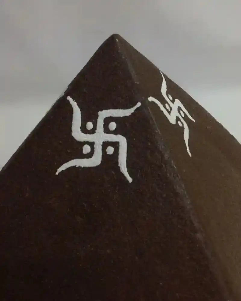 Vastu - Dosh Nivarak Gobar (Cow Dung) Pyramid – Natural Remedy for Energy Correction, Protection & Harmony - Babyluck World LLP